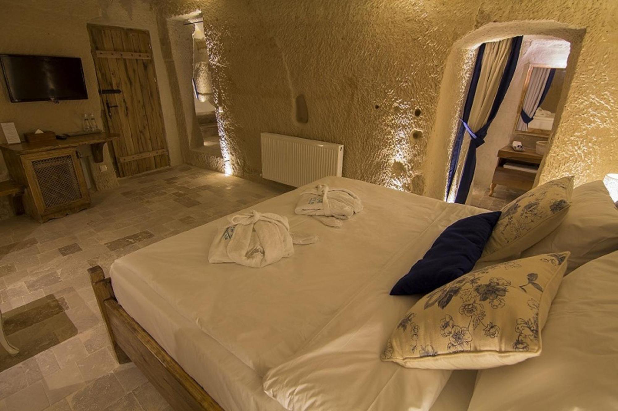 Azure Cave Suites - Cappadocia Goreme Exterior photo