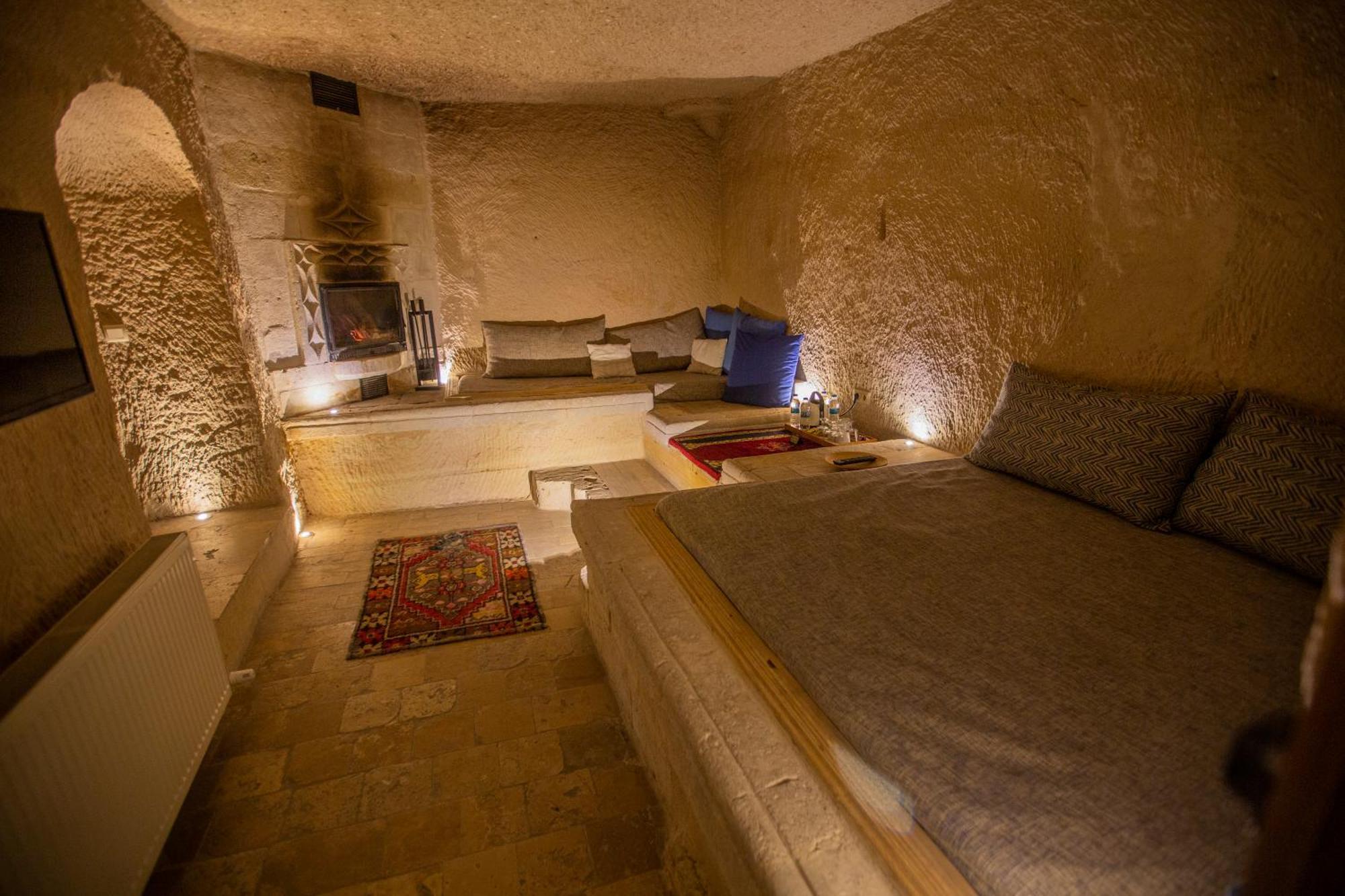 Azure Cave Suites - Cappadocia Goreme Exterior photo